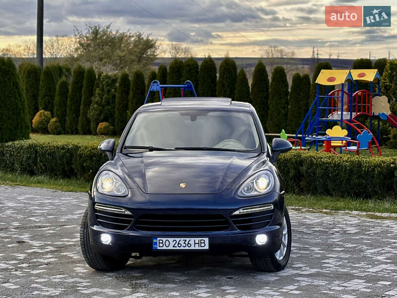 Внедорожник / Кроссовер Porsche Cayenne 2011 в Тернополе