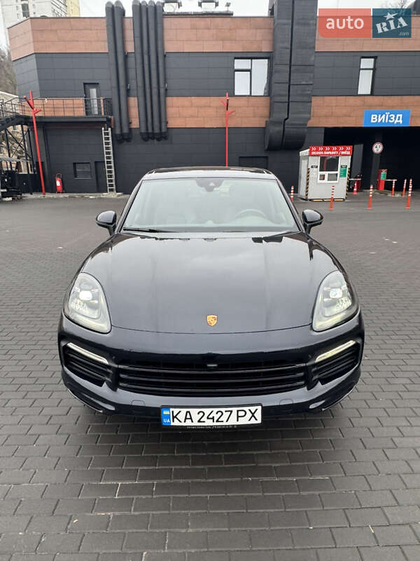 Внедорожник / Кроссовер Porsche Cayenne 2019 в Киеве