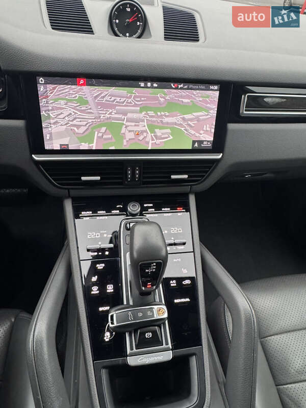 Внедорожник / Кроссовер Porsche Cayenne 2019 в Киеве