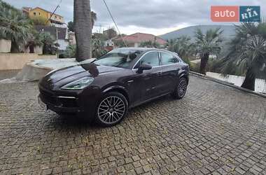 Внедорожник / Кроссовер Porsche Cayenne 2021 в Киеве