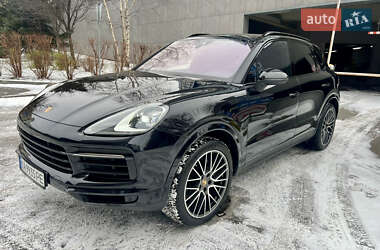 Внедорожник / Кроссовер Porsche Cayenne 2022 в Киеве