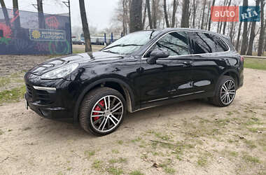 Позашляховик / Кросовер Porsche Cayenne 2015 в Львові