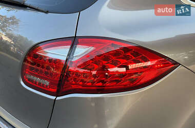 Внедорожник / Кроссовер Porsche Cayenne 2012 в Днепре