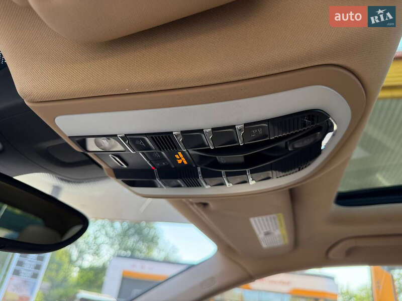 Внедорожник / Кроссовер Porsche Cayenne 2012 в Днепре