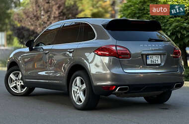 Внедорожник / Кроссовер Porsche Cayenne 2012 в Днепре