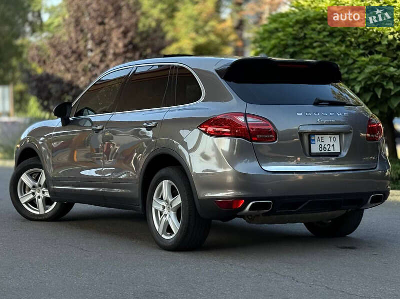 Внедорожник / Кроссовер Porsche Cayenne 2012 в Днепре
