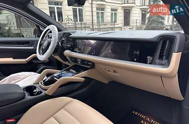 Внедорожник / Кроссовер Porsche Cayenne 2025 в Киеве