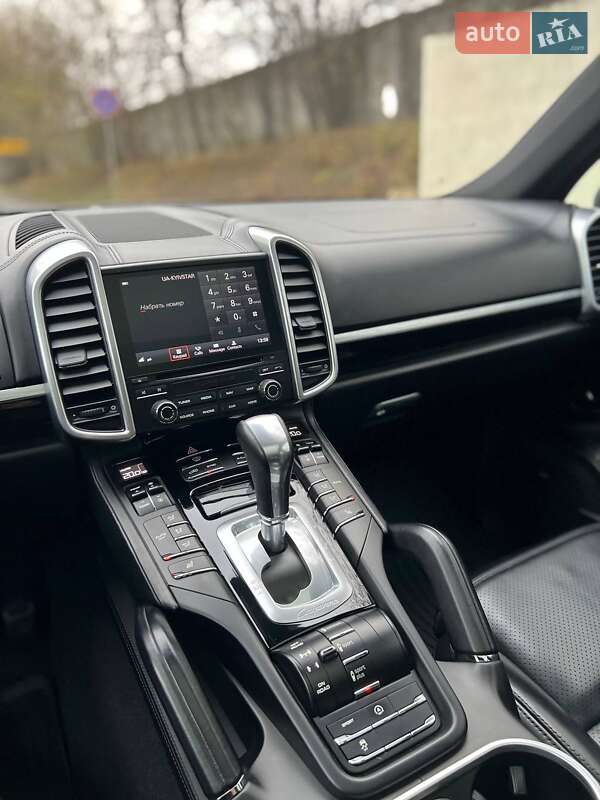 Внедорожник / Кроссовер Porsche Cayenne 2017 в Львове фото 11 Внедорожник / Кроссовер Porsche Cayenne 2017 в Львове