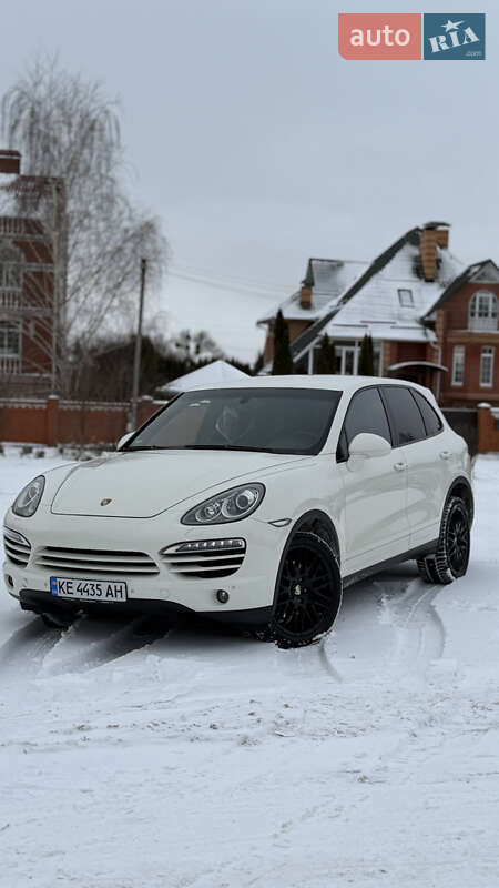 Позашляховик / Кросовер Porsche Cayenne 2011 в Києві