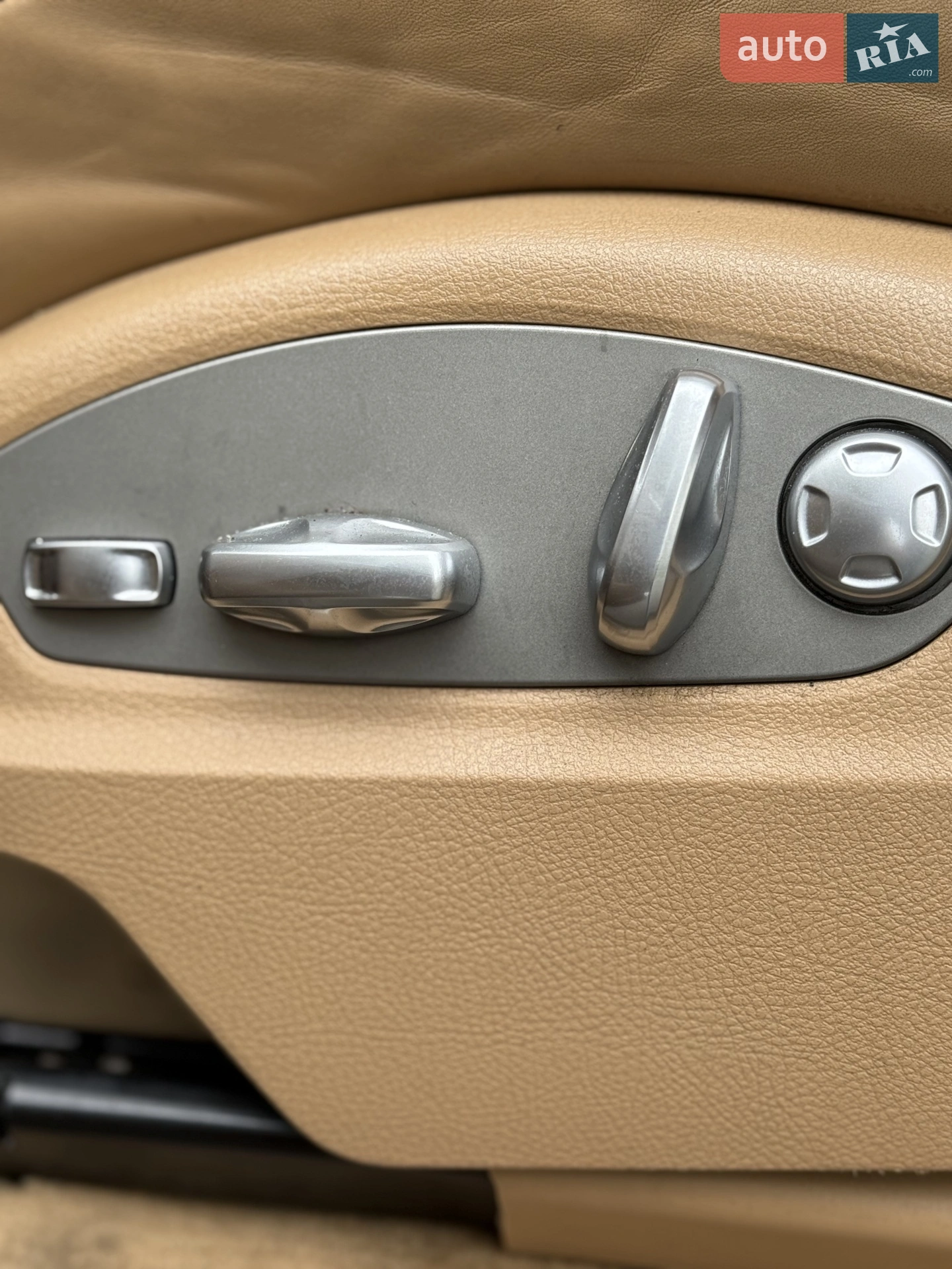 2015 Porsche Cayenne - мініатюра 12