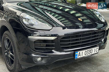 Внедорожник / Кроссовер Porsche Cayenne 2015 в Киеве