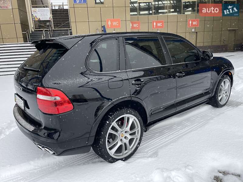 Внедорожник / Кроссовер Porsche Cayenne 2010 в Харькове