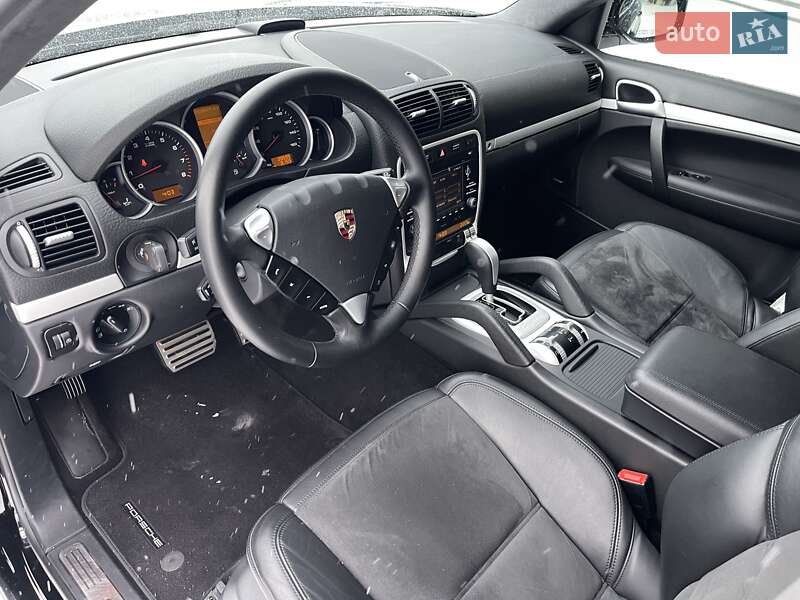 Внедорожник / Кроссовер Porsche Cayenne 2010 в Харькове