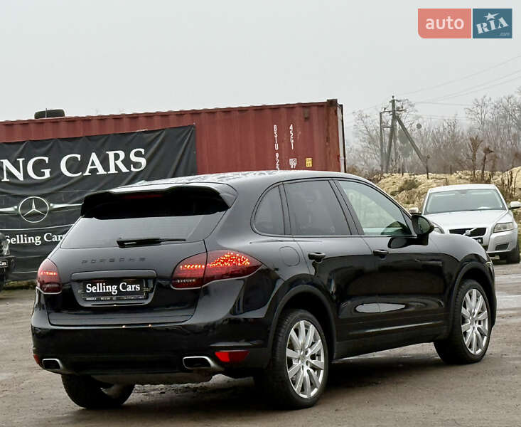Внедорожник / Кроссовер Porsche Cayenne 2011 в Ровно