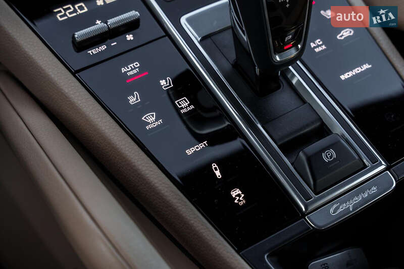 Внедорожник / Кроссовер Porsche Cayenne 2019 в Киеве