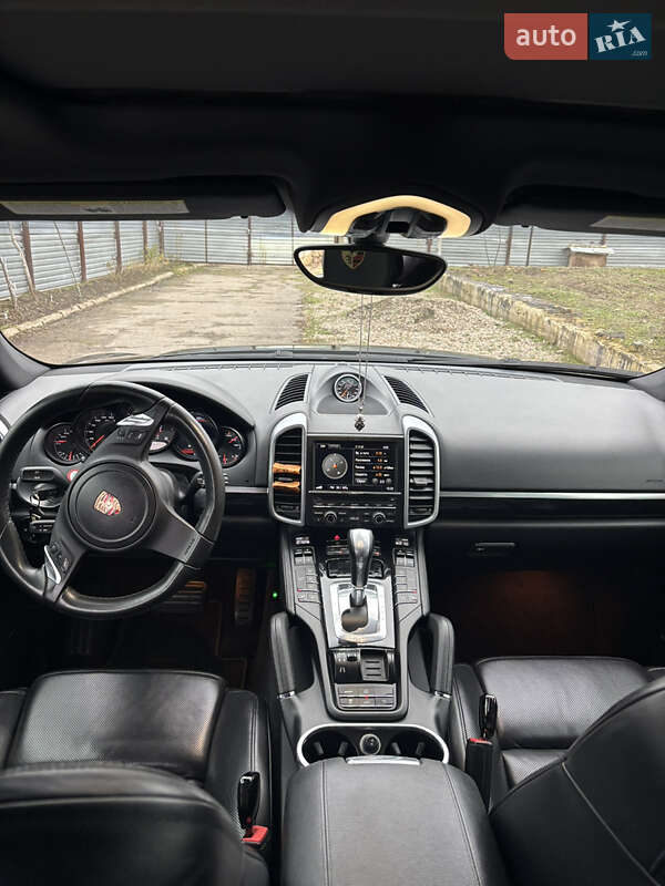 Внедорожник / Кроссовер Porsche Cayenne 2012 в Днепре