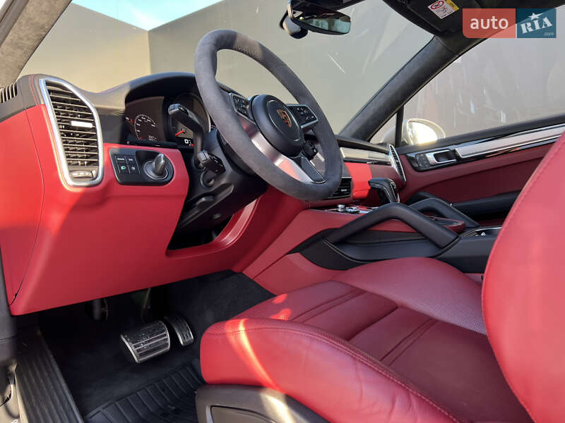Внедорожник / Кроссовер Porsche Cayenne 2022 в Львове