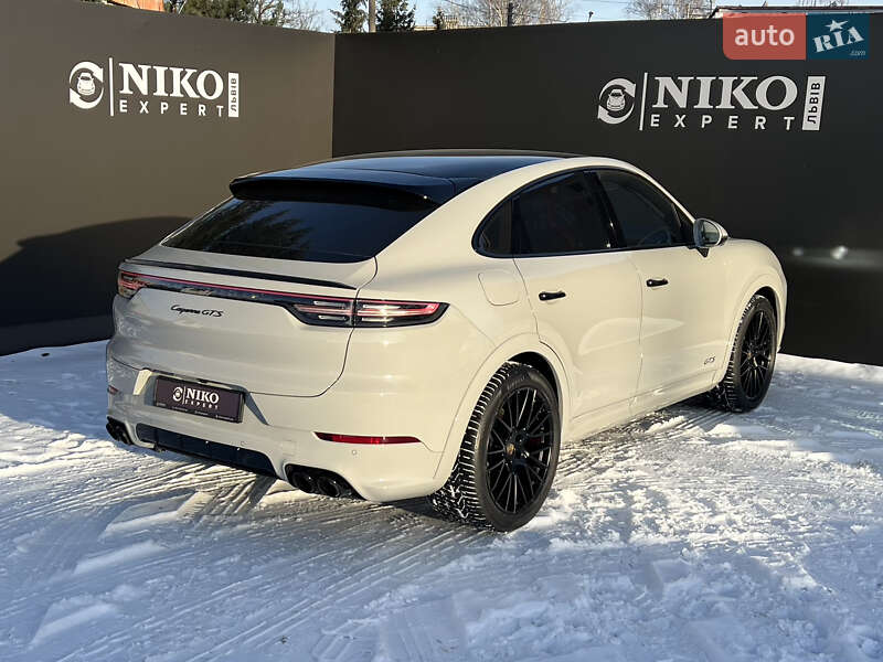 Внедорожник / Кроссовер Porsche Cayenne 2022 в Львове