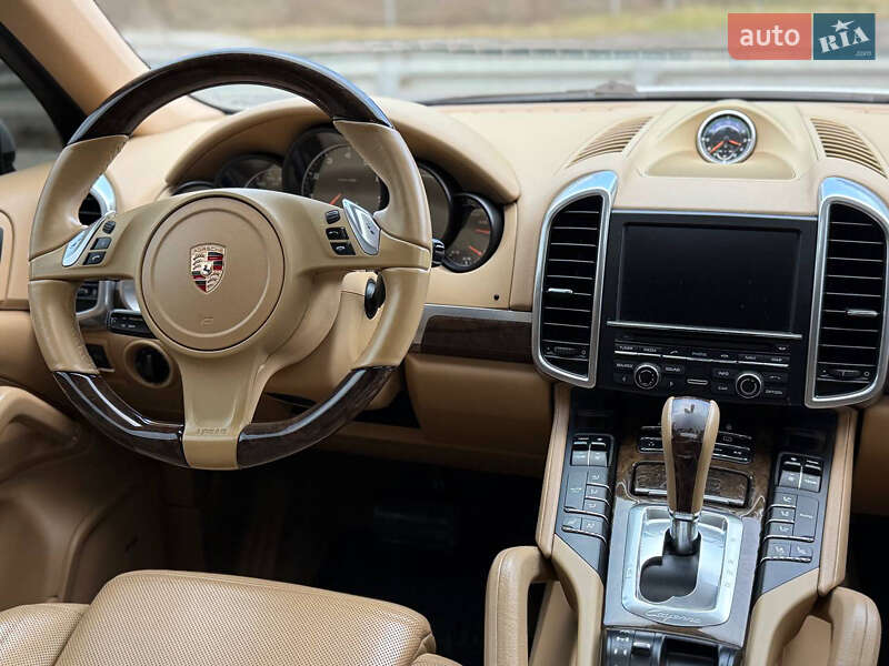 Внедорожник / Кроссовер Porsche Cayenne 2012 в Львове фото 25 Внедорожник / Кроссовер Porsche Cayenne 2012 в Львове