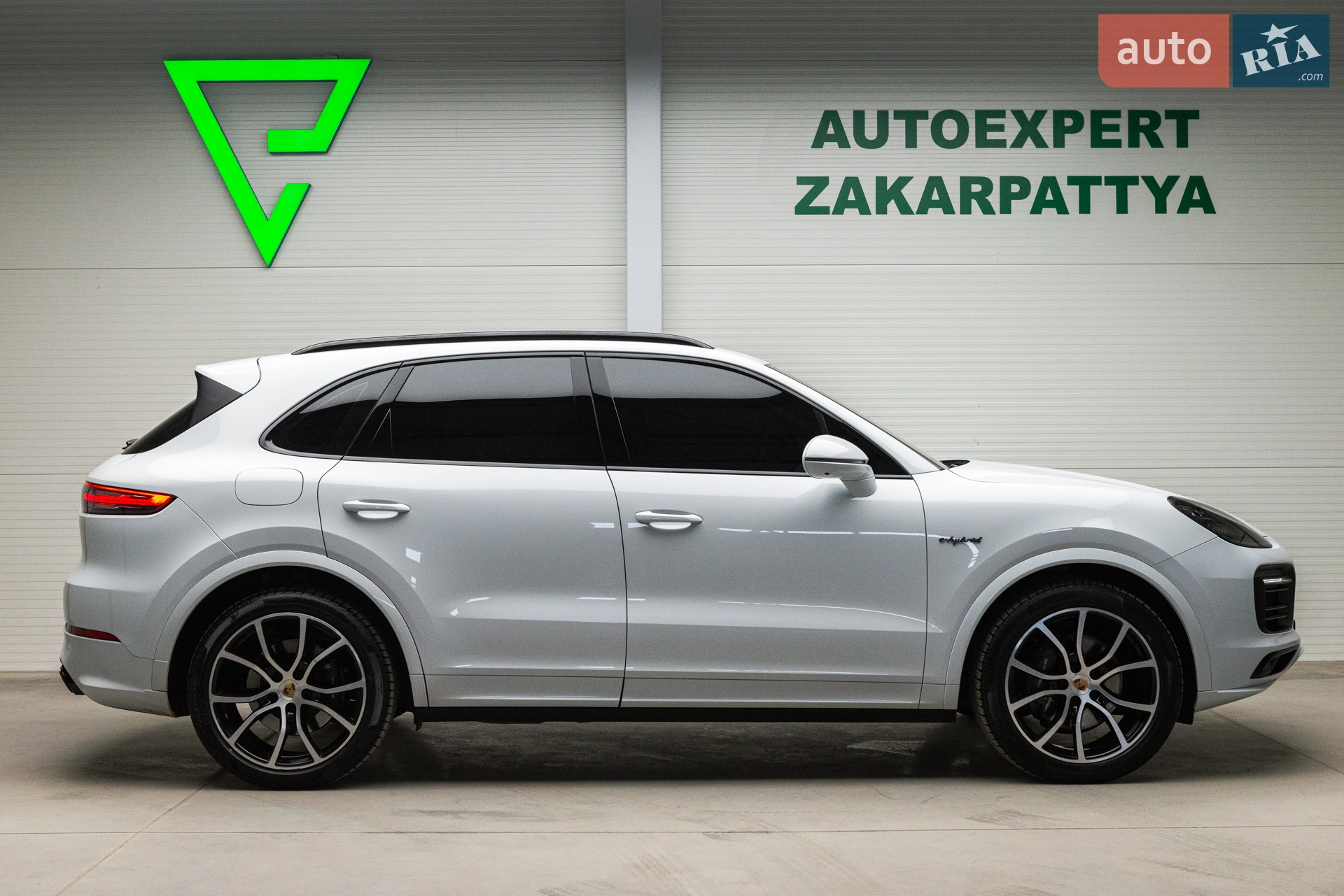 2019 Porsche Cayenne - мініатюра 10