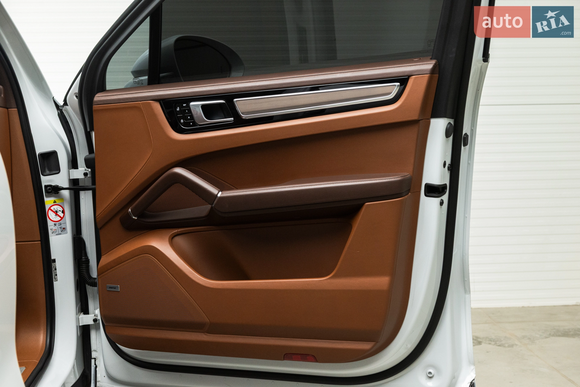 2019 Porsche Cayenne - мініатюра 26