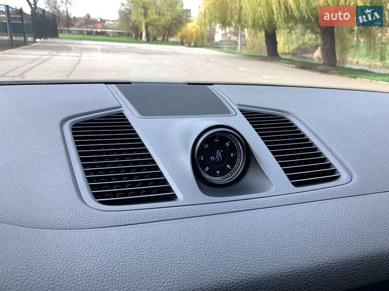 Внедорожник / Кроссовер Porsche Cayenne 2019 в Киеве