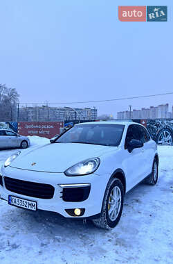 Позашляховик / Кросовер Porsche Cayenne 2015 в Києві