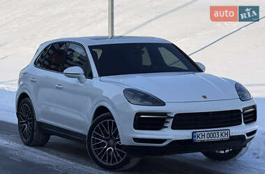 Porsche Cayenne 2021