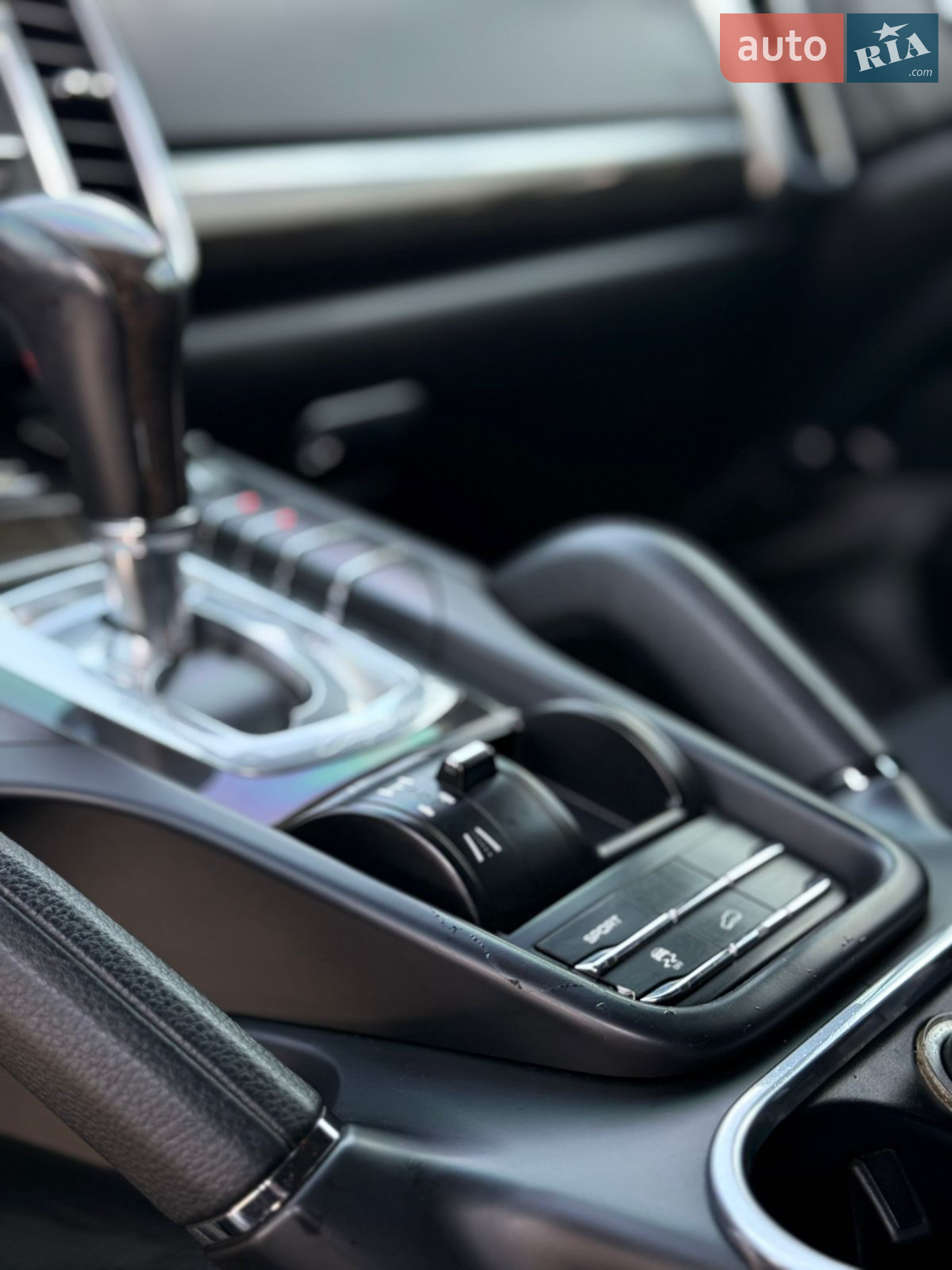 2013 Porsche Cayenne - мініатюра 18
