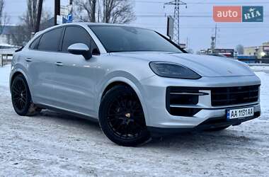 Внедорожник / Кроссовер Porsche Cayenne 2023 в Киеве
