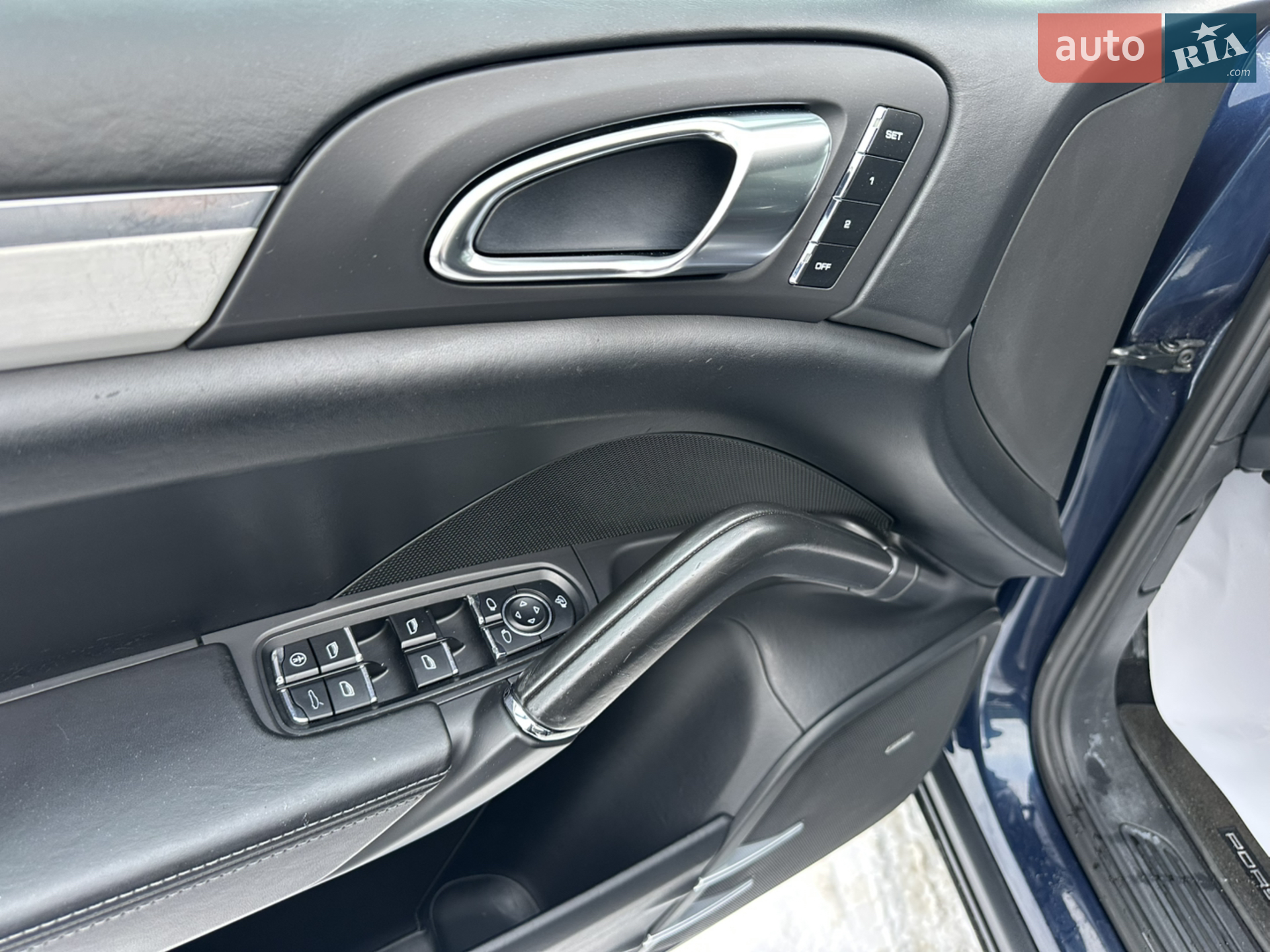 2011 Porsche Cayenne - мініатюра 11