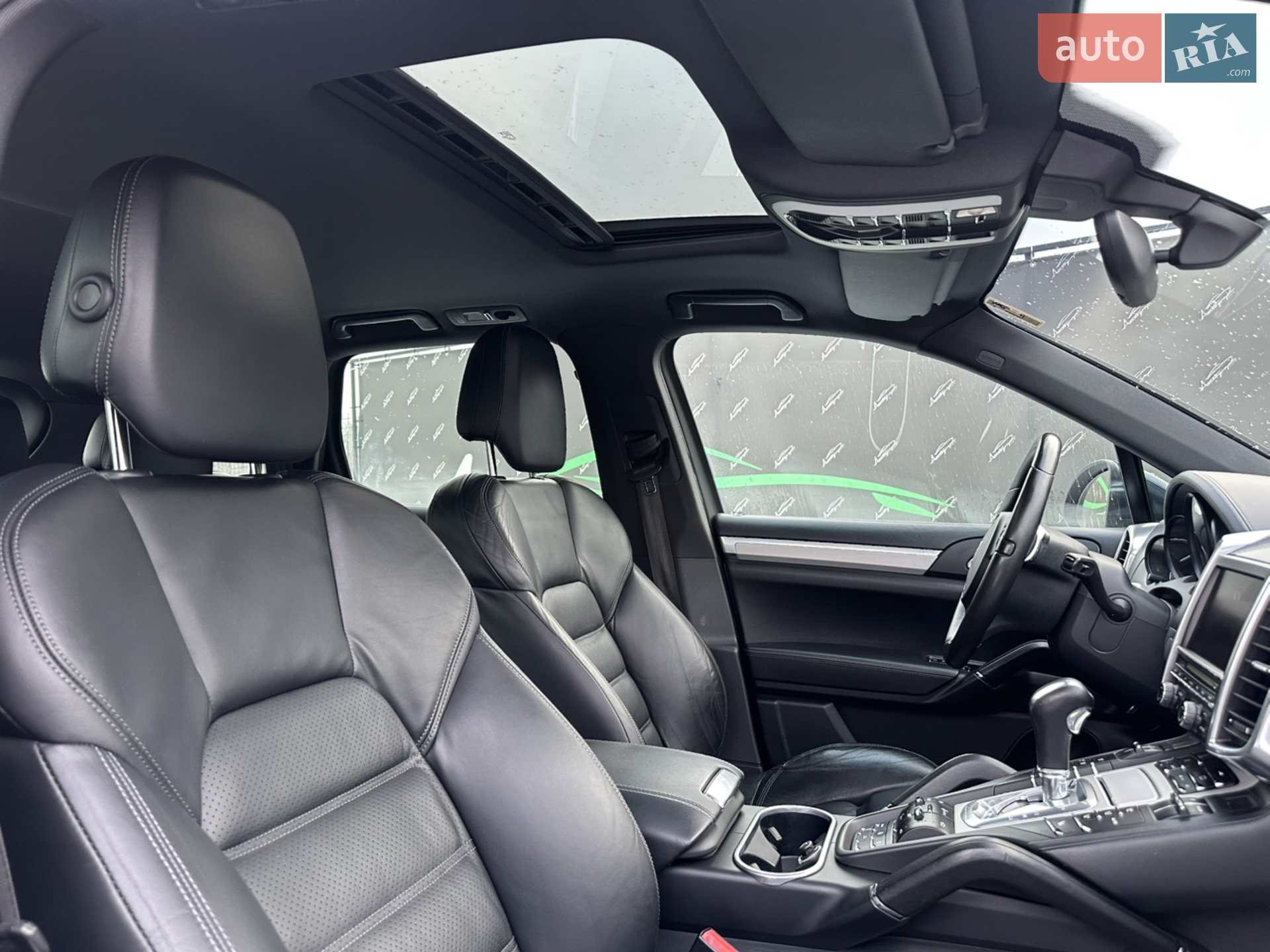 2011 Porsche Cayenne - мініатюра 22