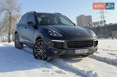 Позашляховик / Кросовер Porsche Cayenne 2017 в Києві