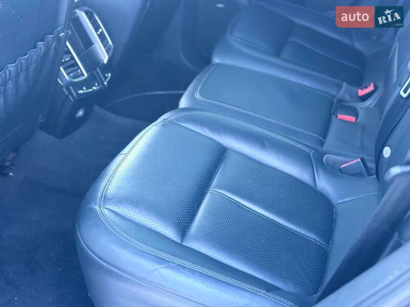 Внедорожник / Кроссовер Porsche Cayenne 2013 в Владимире