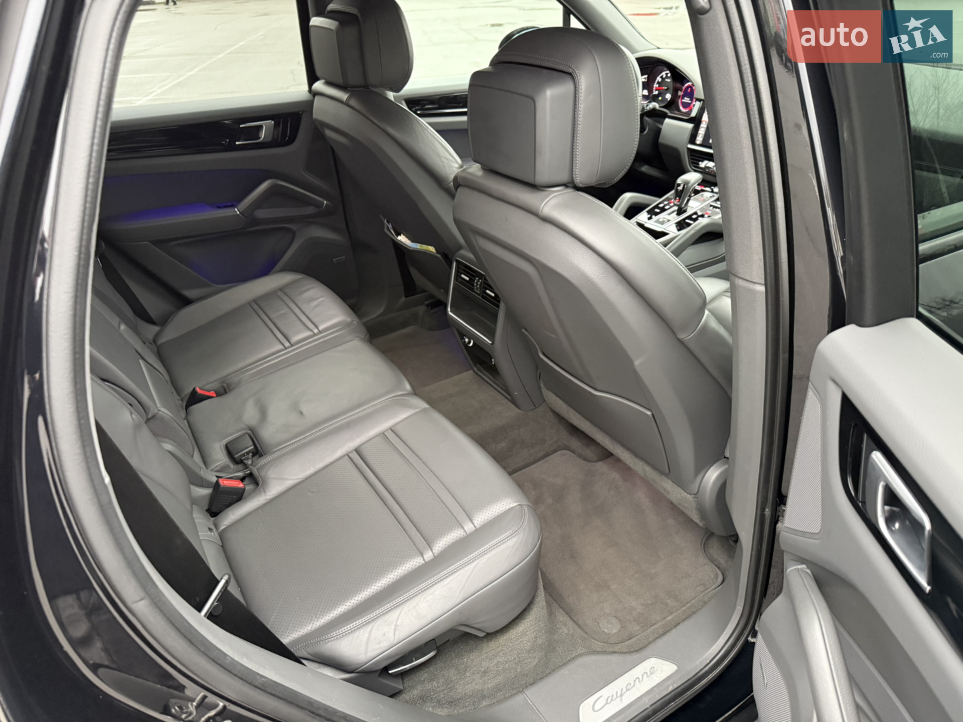2020 Porsche Cayenne - мініатюра 24