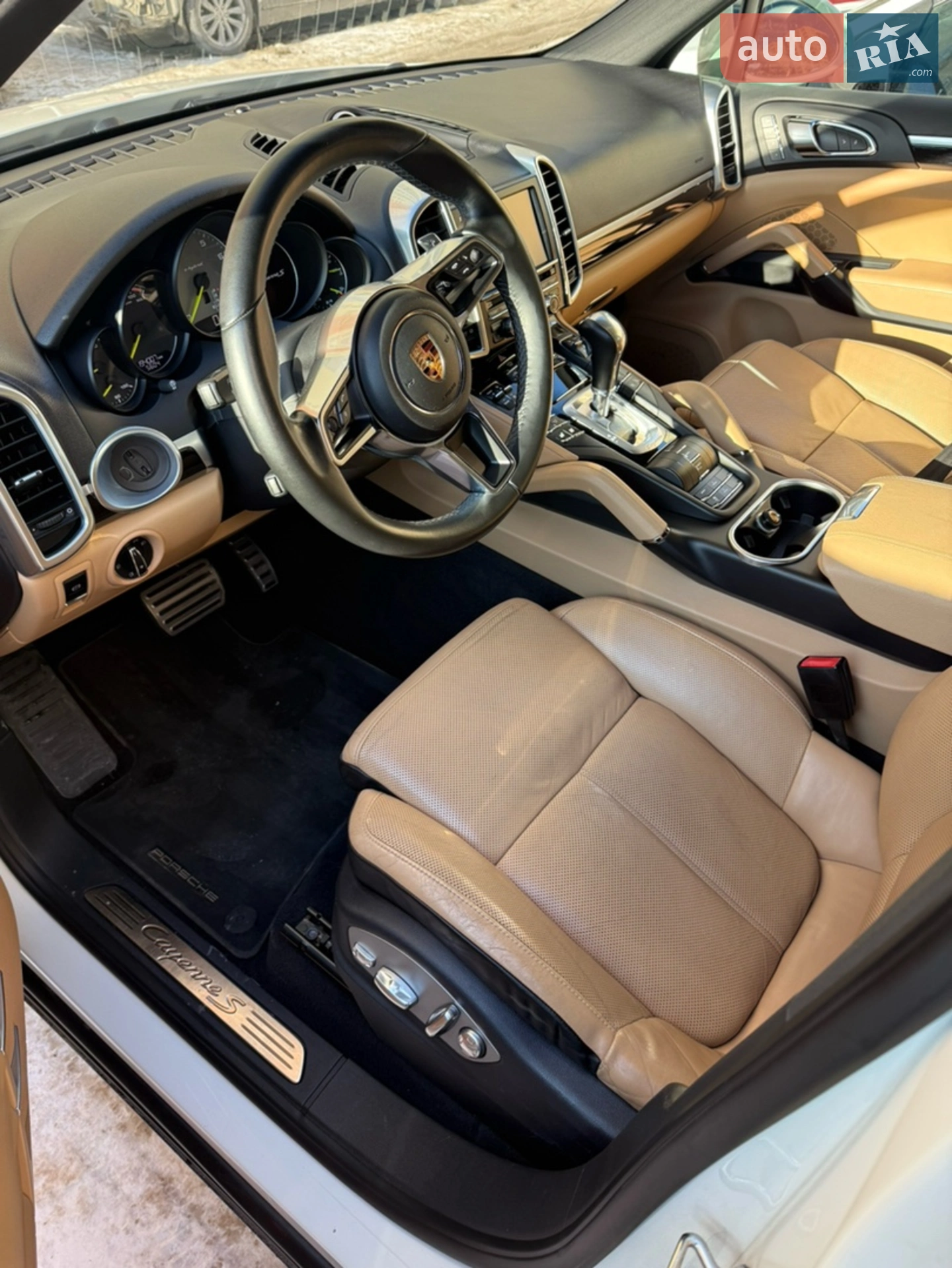 2015 Porsche Cayenne - мініатюра 19
