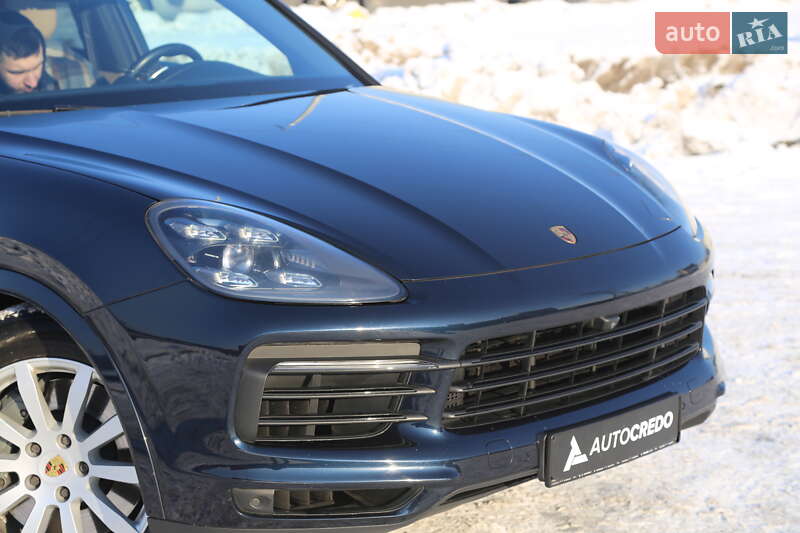 Внедорожник / Кроссовер Porsche Cayenne 2018 в Киеве