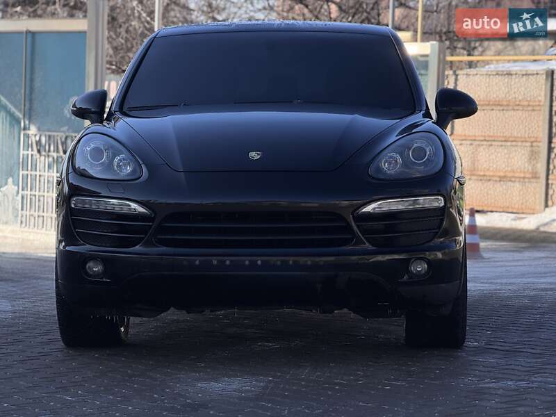 Внедорожник / Кроссовер Porsche Cayenne 2012 в Кривом Роге