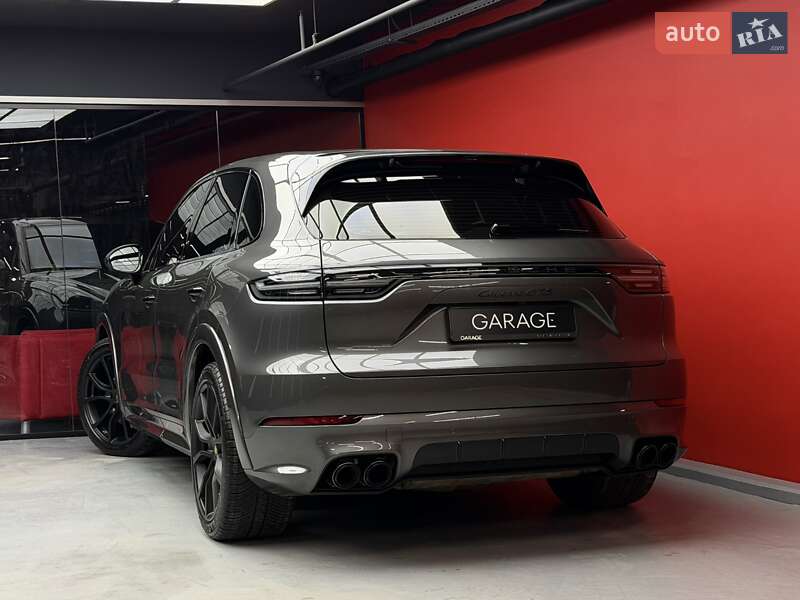 Внедорожник / Кроссовер Porsche Cayenne 2022 в Киеве