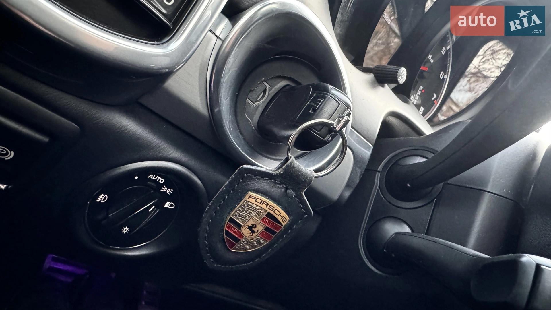 2010 Porsche Cayenne - мініатюра 82