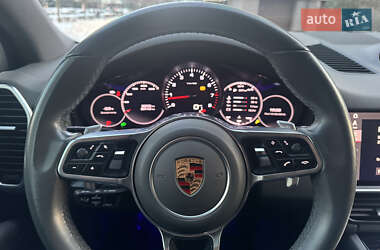 Внедорожник / Кроссовер Porsche Cayenne 2021 в Ивано-Франковске