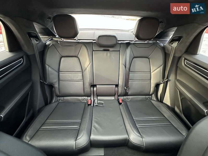 Внедорожник / Кроссовер Porsche Cayenne 2022 в Киеве