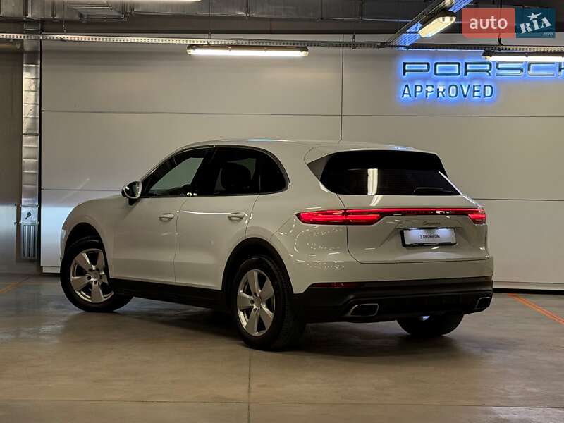 Внедорожник / Кроссовер Porsche Cayenne 2019 в Киеве