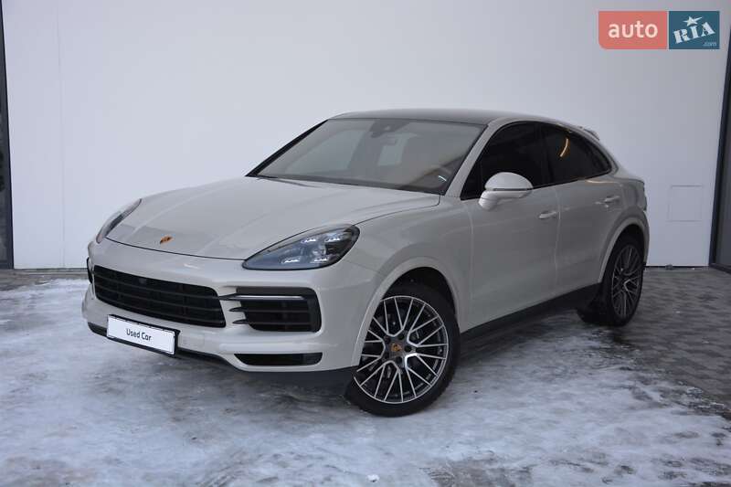 Porsche Cayenne 2021