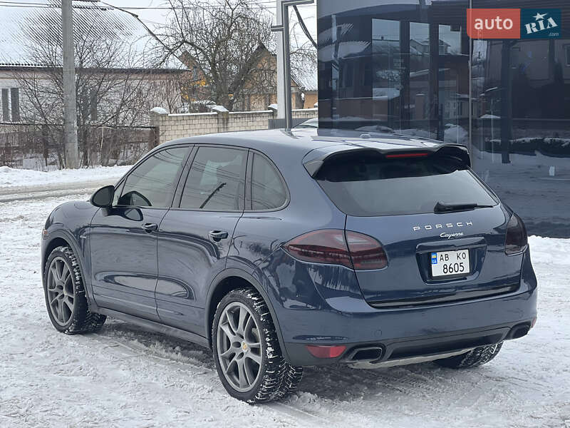 Внедорожник / Кроссовер Porsche Cayenne 2012 в Виннице