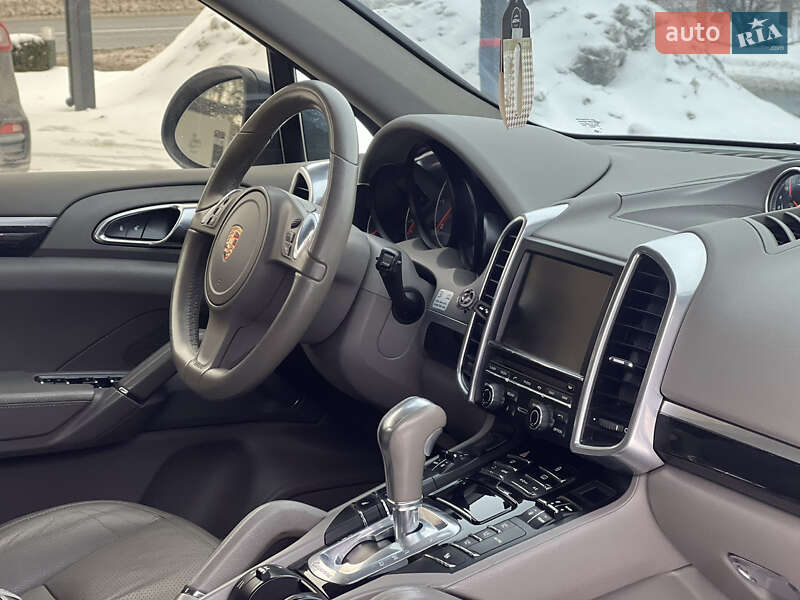 Внедорожник / Кроссовер Porsche Cayenne 2012 в Виннице