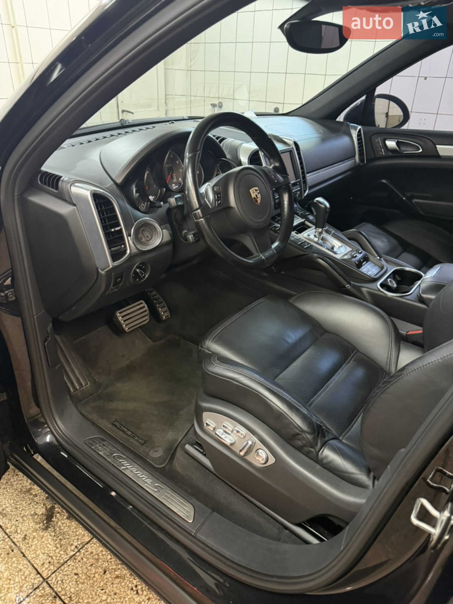 2010 Porsche Cayenne - мініатюра 12
