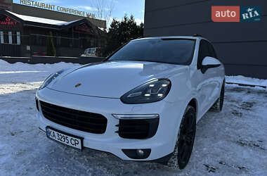 Внедорожник / Кроссовер Porsche Cayenne 2016 в Киеве