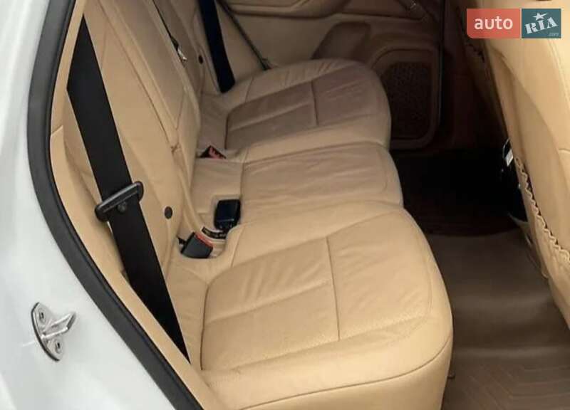 Внедорожник / Кроссовер Porsche Cayenne 2012 в Виннице