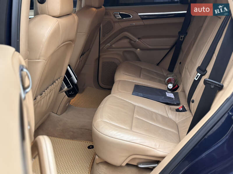 Внедорожник / Кроссовер Porsche Cayenne 2011 в Тернополе фото 19 Внедорожник / Кроссовер Porsche Cayenne 2011 в Тернополе